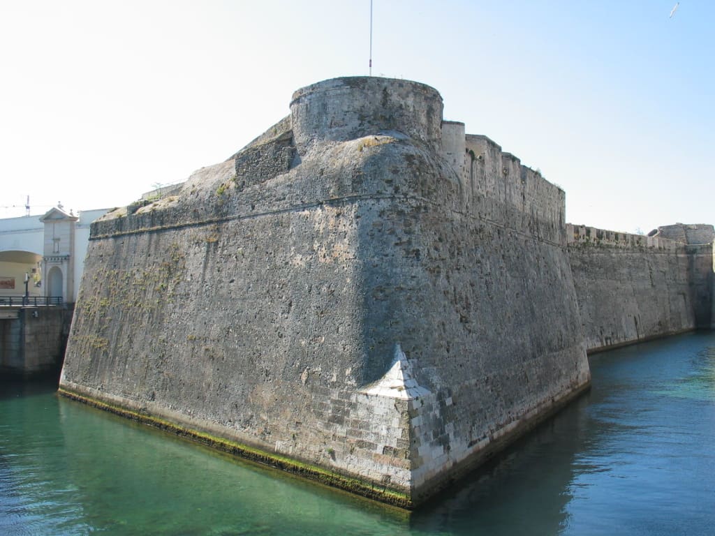 C14 - INTERVENCIÓN EN PARTE DEL CONJUNTO DE LA FORTIFICACIÓN Y MURALLAS REALES DEL PARADOR DE CEUTA.