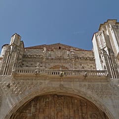 C14 - INTERVENCIÓN EN EL PARADOR DE LEÓN: INTERVENCIÓN EN LA FACHADA, TORRE, CORO, SILLERÍA Y CLAUSTRO
