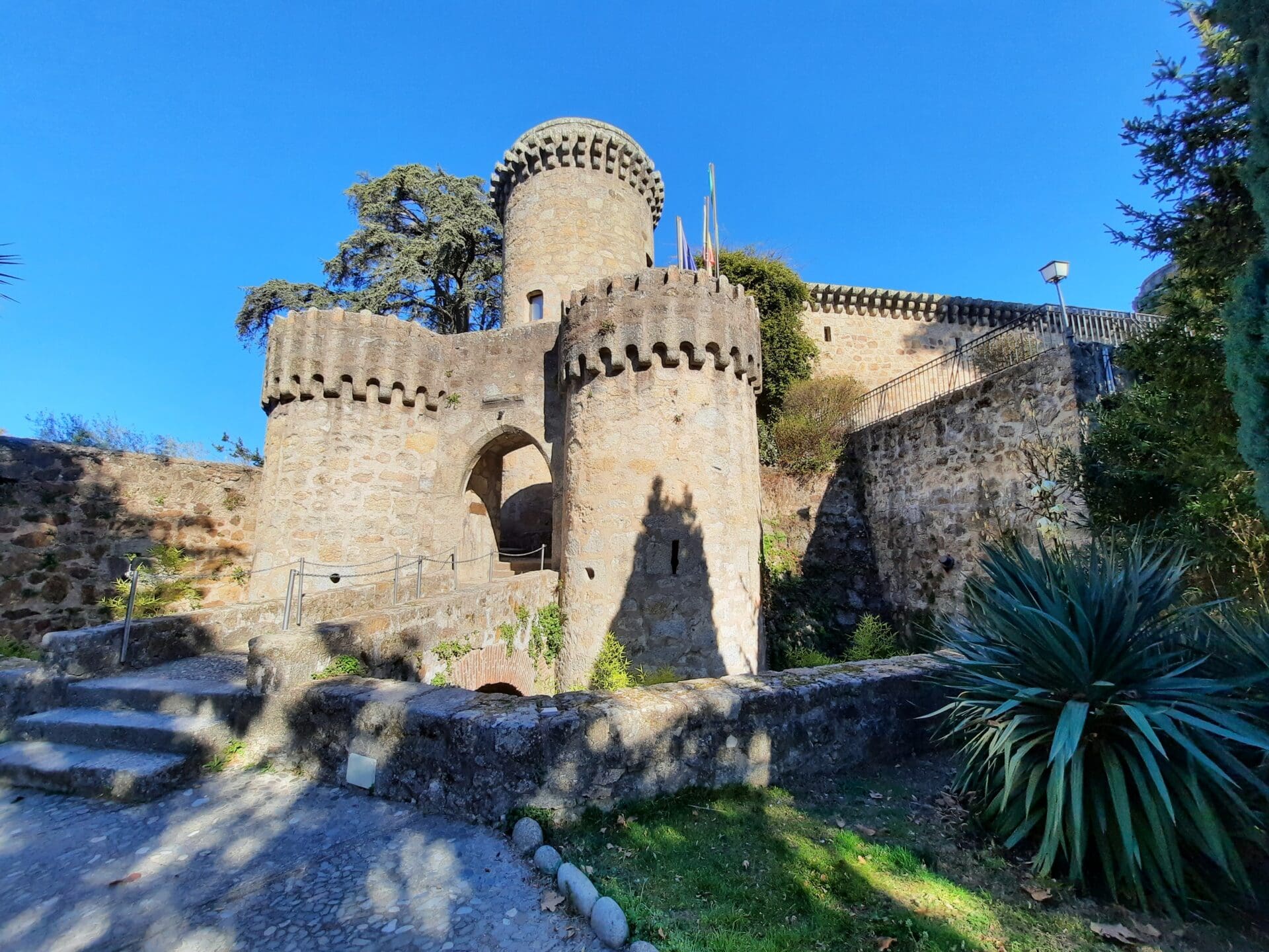 C14 - CONSERVACIÓN, RESTAURACIÓN Y PUESTA EN VALOR DEL PARADOR DE JARANDILLA DE LA VERA