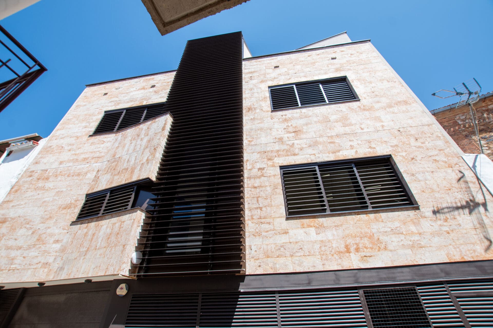 C11 - OBRAS DE MEJORA DE LA EFICIENCIA ENERGÉTICA DE LA SEDE JUDICIAL DE ALMADEN
