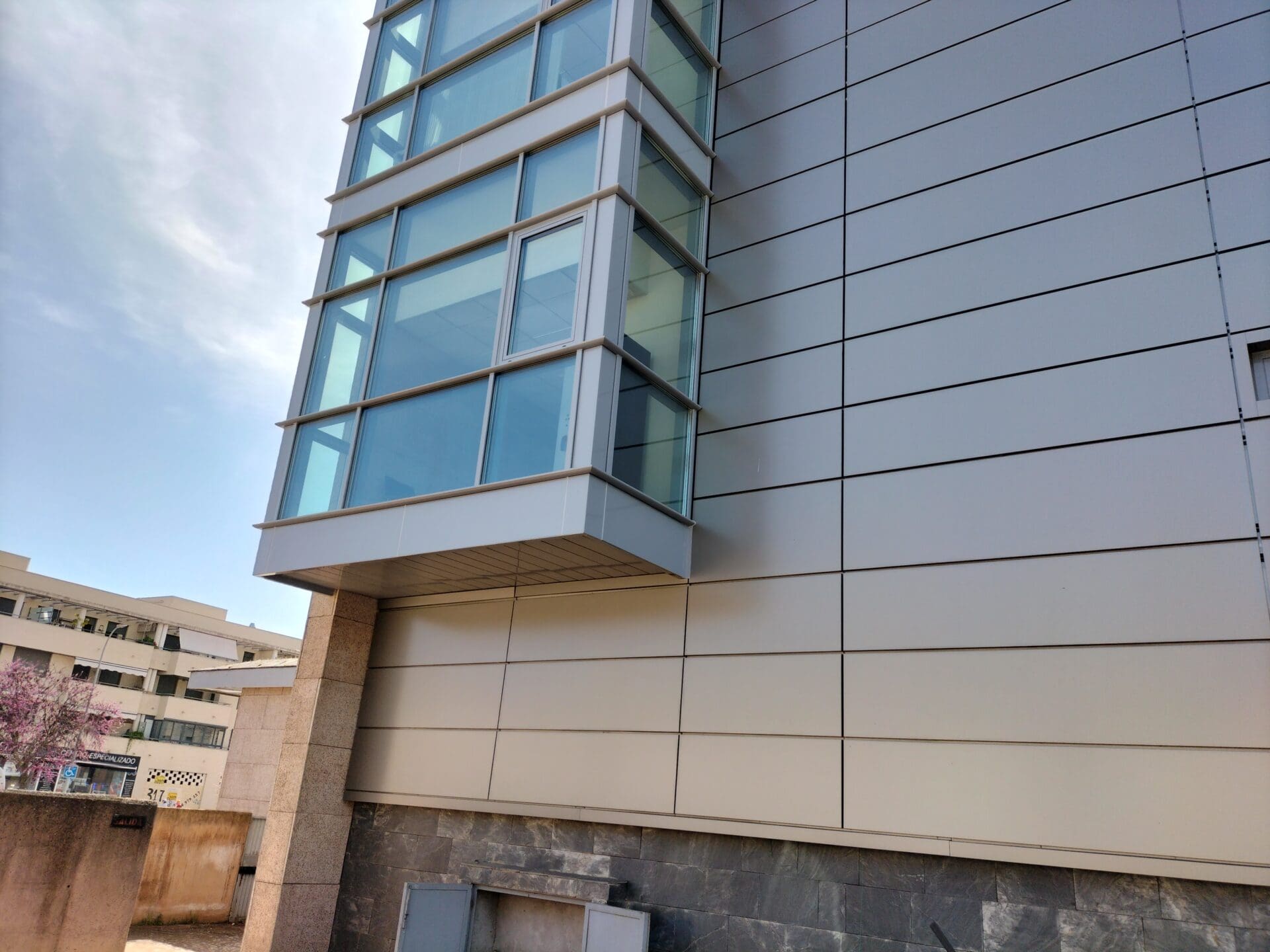 C11 - OBRAS DE MEJORA DE LA EFICIENCIA ENERGÉTICA DE LA SEDE JUDICIAL DE CACERES